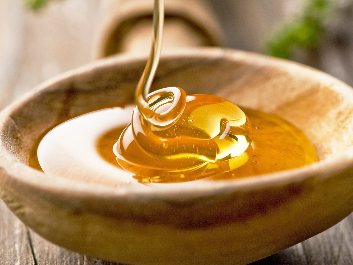 Мед и похудение: полезность меда, рецепты напитков, медовая ванна, обертывания, медовый массаж