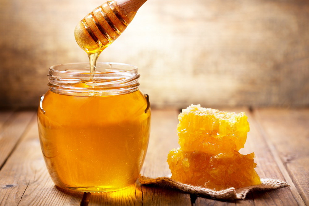 Мед вместо сахара: можно ли медом заменить сахар