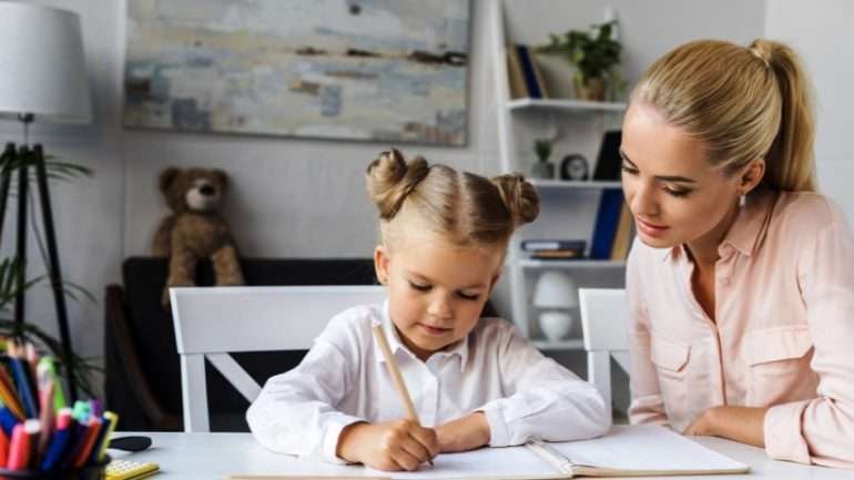 Стоит ли делать выбор в пользу домашнего обучения детей