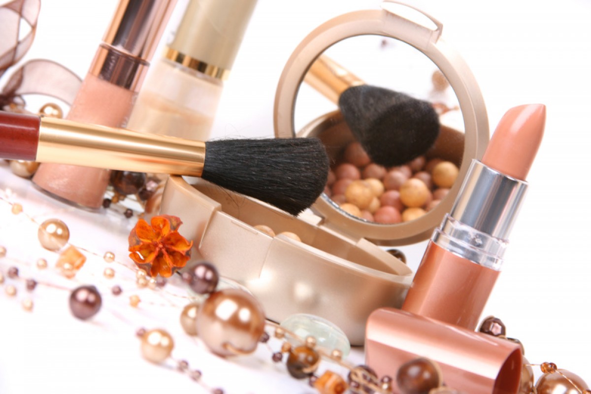Виды косметики и парфюмерии: как подобрать косметику