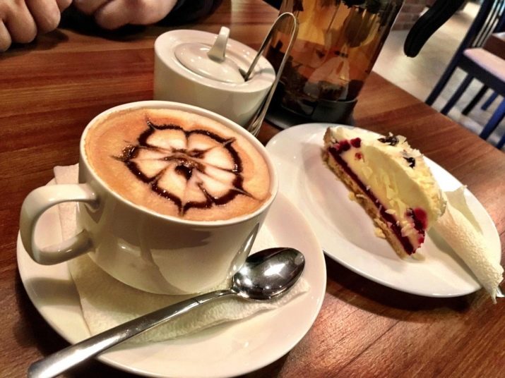 48 років – яка це весілля? Що прийнято дарувати батькам на аметистову річницю спільного життя?