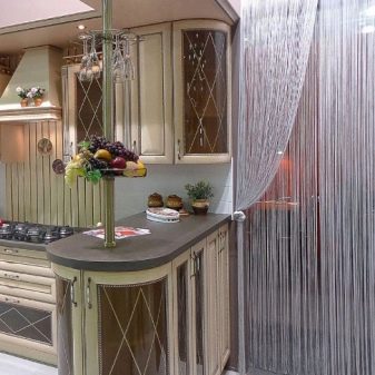 Арки на кухню (44 фото): напіварки з гіпсокартону замість двері між кухнею та кімнатою, дерев’яні арки і інші варіанти в квартирі