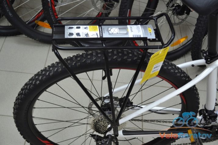 Багажник для велосипеда: опис велобагажников для гірських велосипедів, особливості задніх велосипедних багажників для велосипедів з колесами 26 і 29 дюймів, огляд консольних і універсальних моделей