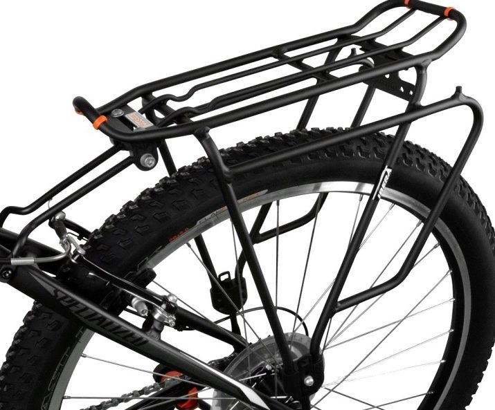 Багажник для велосипеда: опис велобагажников для гірських велосипедів, особливості задніх велосипедних багажників для велосипедів з колесами 26 і 29 дюймів, огляд консольних і універсальних моделей