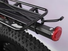 Багажник для велосипеда: опис велобагажников для гірських велосипедів, особливості задніх велосипедних багажників для велосипедів з колесами 26 і 29 дюймів, огляд консольних і універсальних моделей