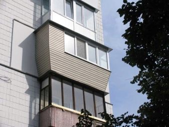 Балкон з виносом (58 фото): металевий балкон з виносом по підлозі і підвіконню. Чи потрібен дозвіл на виносну лоджію?
