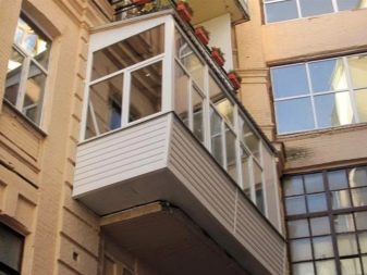 Балкон з виносом (58 фото): металевий балкон з виносом по підлозі і підвіконню. Чи потрібен дозвіл на виносну лоджію?