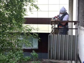 Балкон з виносом (58 фото): металевий балкон з виносом по підлозі і підвіконню. Чи потрібен дозвіл на виносну лоджію?