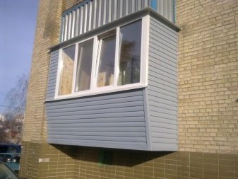 Балкон з виносом (58 фото): металевий балкон з виносом по підлозі і підвіконню. Чи потрібен дозвіл на виносну лоджію?