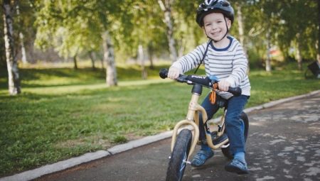 Беговелы Runbike: опис Beck ALX, Pro і інших моделей. Їх плюси і мінуси. Поради щодо вибору