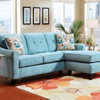 Блакитні дивани (55 фото): кутовий, розкладний і єврокнижка в дизайні інтер’єру кімнати, велюровий та інші