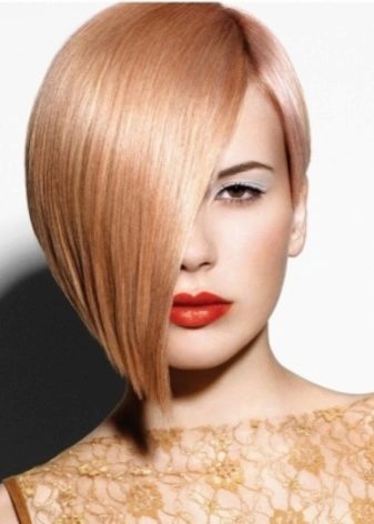 Блонд на коротке волосся (40 фото): каре і інші жіночі стрижки 2020 для волосся з модним відтінком блонд. Види блонда для короткого волосся