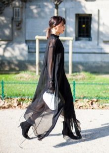 Брендові ботильйони (118 фото): Nando Muzi, Baldinini, Grand Style, Tamaris, Casadei, Лабутен, Ash, Vitacci, Vagabond, Betsy та інші