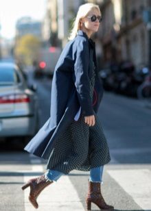 Брендові ботильйони (118 фото): Nando Muzi, Baldinini, Grand Style, Tamaris, Casadei, Лабутен, Ash, Vitacci, Vagabond, Betsy та інші