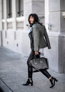 Брендові ботильйони (118 фото): Nando Muzi, Baldinini, Grand Style, Tamaris, Casadei, Лабутен, Ash, Vitacci, Vagabond, Betsy та інші