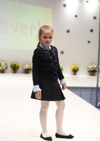 Cleverly (55 фото): шкільна форма і одяг, плаття та жилет для дівчинки, пальто і блузи, відгуки