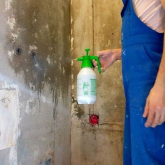 Декоративна штукатурка для ванної кімнати (56 фото): вологостійка венеціанська та інші види для внутрішньої обробки стін, варіанти дизайну