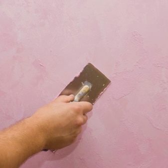 Декоративна штукатурка для ванної кімнати (56 фото): вологостійка венеціанська та інші види для внутрішньої обробки стін, варіанти дизайну