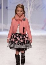 Дитячі зимові черевики (82 фото): моделі для дівчаток-підлітків на хутрі і утеплені на зиму, ортопедичні, від Коламбія і Казка