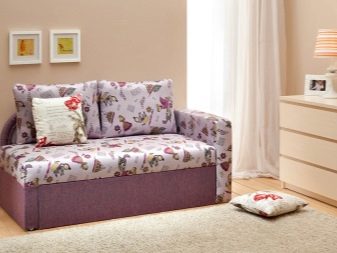 Дитячий диван (84 фото): особливості вибору дивана-тахти і дивани-ліжка в кімнату для дітей, диван-трансформер з системою «акордеон» і «єврокнижка»