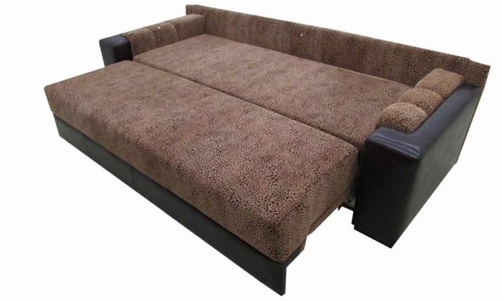 Дитячий диван (84 фото): особливості вибору дивана-тахти і дивани-ліжка в кімнату для дітей, диван-трансформер з системою «акордеон» і «єврокнижка»