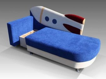 Дитячий диван (84 фото): особливості вибору дивана-тахти і дивани-ліжка в кімнату для дітей, диван-трансформер з системою «акордеон» і «єврокнижка»