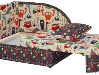 Дитячий викочування диван: моделі з ящиком для білизни выкатные вперед і вбік, для хлопчика 5 років і для двох дітей