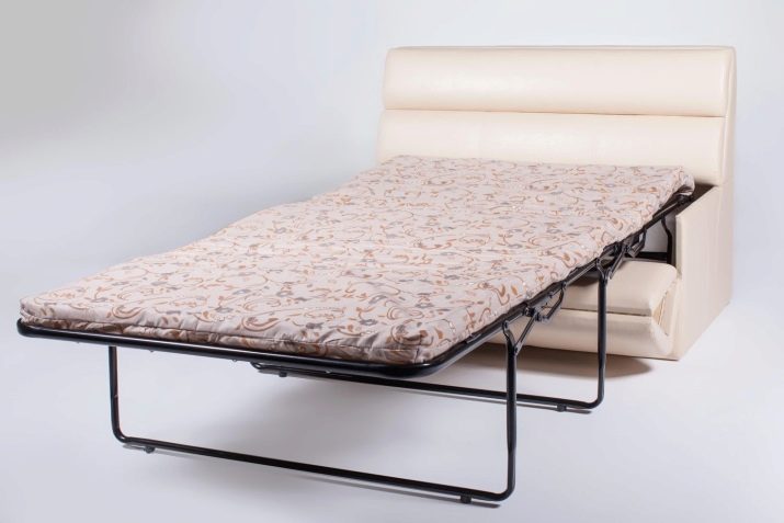 Дивани для маленької кімнати (54 фото): як вибрати компактні стильні дивани для малогабаритних квартир? Невеликі розкладні та інші дивани в інтер’єрі