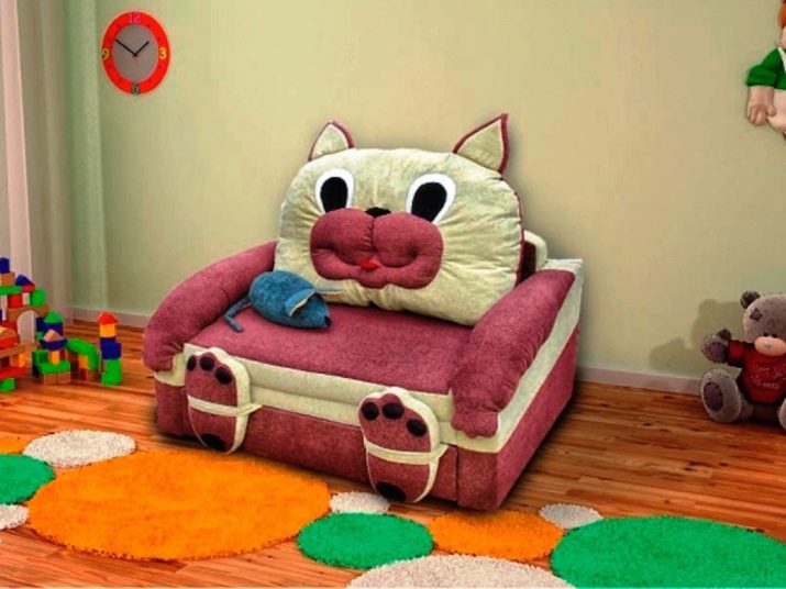 Дивани для маленької кімнати (54 фото): як вибрати компактні стильні дивани для малогабаритних квартир? Невеликі розкладні та інші дивани в інтер’єрі