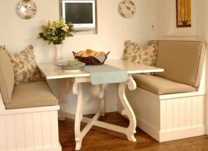 Дивани для маленької кімнати (54 фото): як вибрати компактні стильні дивани для малогабаритних квартир? Невеликі розкладні та інші дивани в інтер’єрі