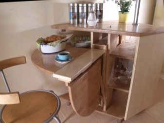 Дизайн кухні 2 на 3 метри (60 фото): планування і інтер’єр кухні 2х3 метри з вікном, проект для маленької кухні розміром 3х2 з холодильником