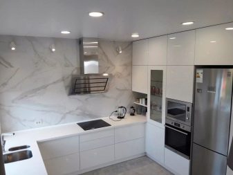 Дизайн кухні 9 квадратних метрів з холодильником (67 фото): цікаві проекти і варіанти інтер’єру. Як розмістити необхідну меблі?