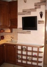Дизайн кухні з вентиляційним коробом (54 фото): як обіграти виступ вентиляційної шахти в кутку при вході? Як заховати виступ вентиляції?