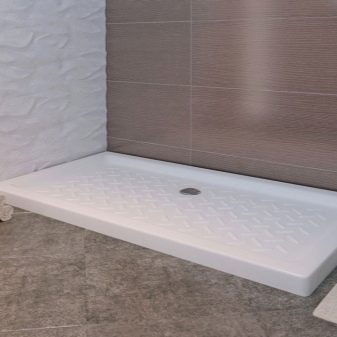 Душові кабіни з сауною: моделі з фінської парильнею для квартири і разом з інфрачервоною сауною у ванній кімнаті, інші