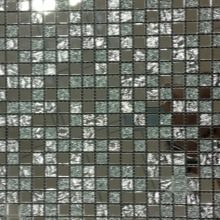 Дзеркальна плитка у ванній (34 фото): особливості дизайну ванної кімнати з дзеркальними плиткою. Дзеркальна плитка з фацетом і інші її види в інтер’єрі ванної