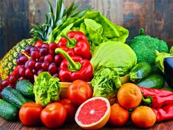 Електричні овочерізки: професійні моделі для будинку і їдальні, электротерка і электрошинковка з насадками для нарізки кубиками, рейтинг кращої побутової техніки