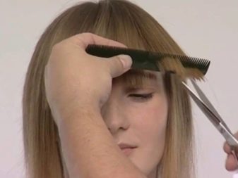 Філіруваний чубчик (93 фото): як правильно зробити косу, пряму і проріджену чубок на бік в домашніх умовах звичайними та філірувальними ножицями?