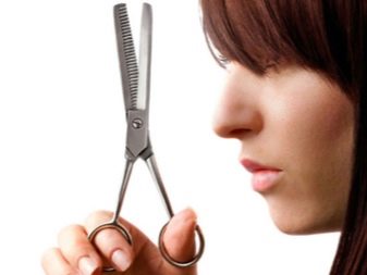 Філіруваний чубчик (93 фото): як правильно зробити косу, пряму і проріджену чубок на бік в домашніх умовах звичайними та філірувальними ножицями?