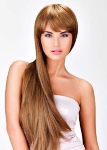 Філіруваний чубчик (93 фото): як правильно зробити косу, пряму і проріджену чубок на бік в домашніх умовах звичайними та філірувальними ножицями?