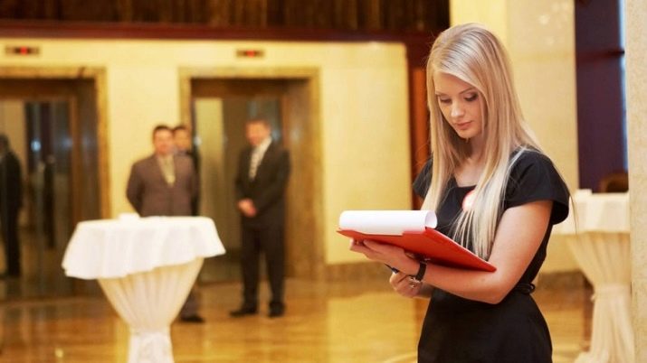 Хостес ресторану: що входить у обов’язки і що це за професія? Посадова інструкція для резюме. Як одягаються?
