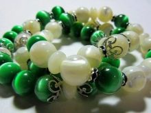 Камінь котяче око (42 фото): як виглядає натуральний мінерал? Значення і магічні властивості, опис рожевих і зелених, блакитних і білих каменів