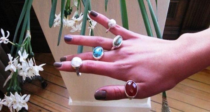 Камінь котяче око (42 фото): як виглядає натуральний мінерал? Значення і магічні властивості, опис рожевих і зелених, блакитних і білих каменів