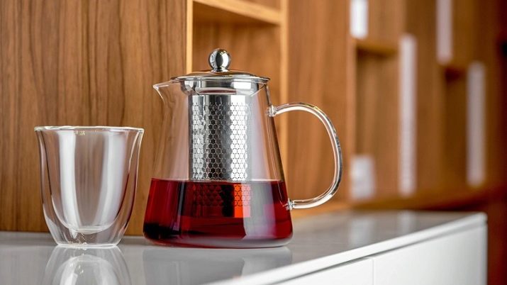 Кавовий сервіз (13 фото): порцелянові сервізи ЛПЗ та Японії, Чехії та німецькі набори, інші варіанти. Вибираємо сервіз на 6 і 12 персон