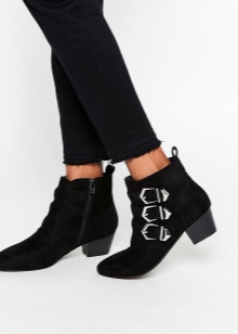 Короткі ботильйони (22 фото): з чим носити моделі на високому каблуці