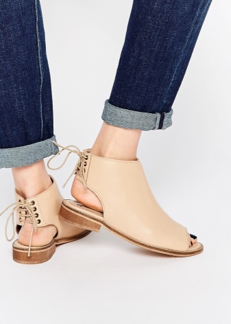 Короткі ботильйони (22 фото): з чим носити моделі на високому каблуці