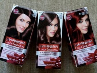 Короткі червоні волосся (33 фото): відтінки червоного кольору для дівчат зі стрижкою каре з чубчиком і без