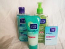 Косметика для дівчаток 10 років: вибір набору для дітей. Види дитячої косметики для підлітків