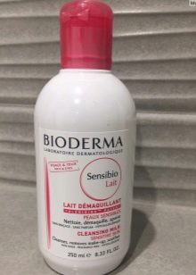 Косметика для дівчаток 10 років: вибір набору для дітей. Види дитячої косметики для підлітків