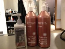 Косметика для волосся Redken: огляд професійної косметики. Її плюси та мінуси
