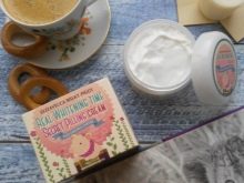 Косметика Elizavecca: огляд кремів і сироваток для особи з Кореї, відгуки